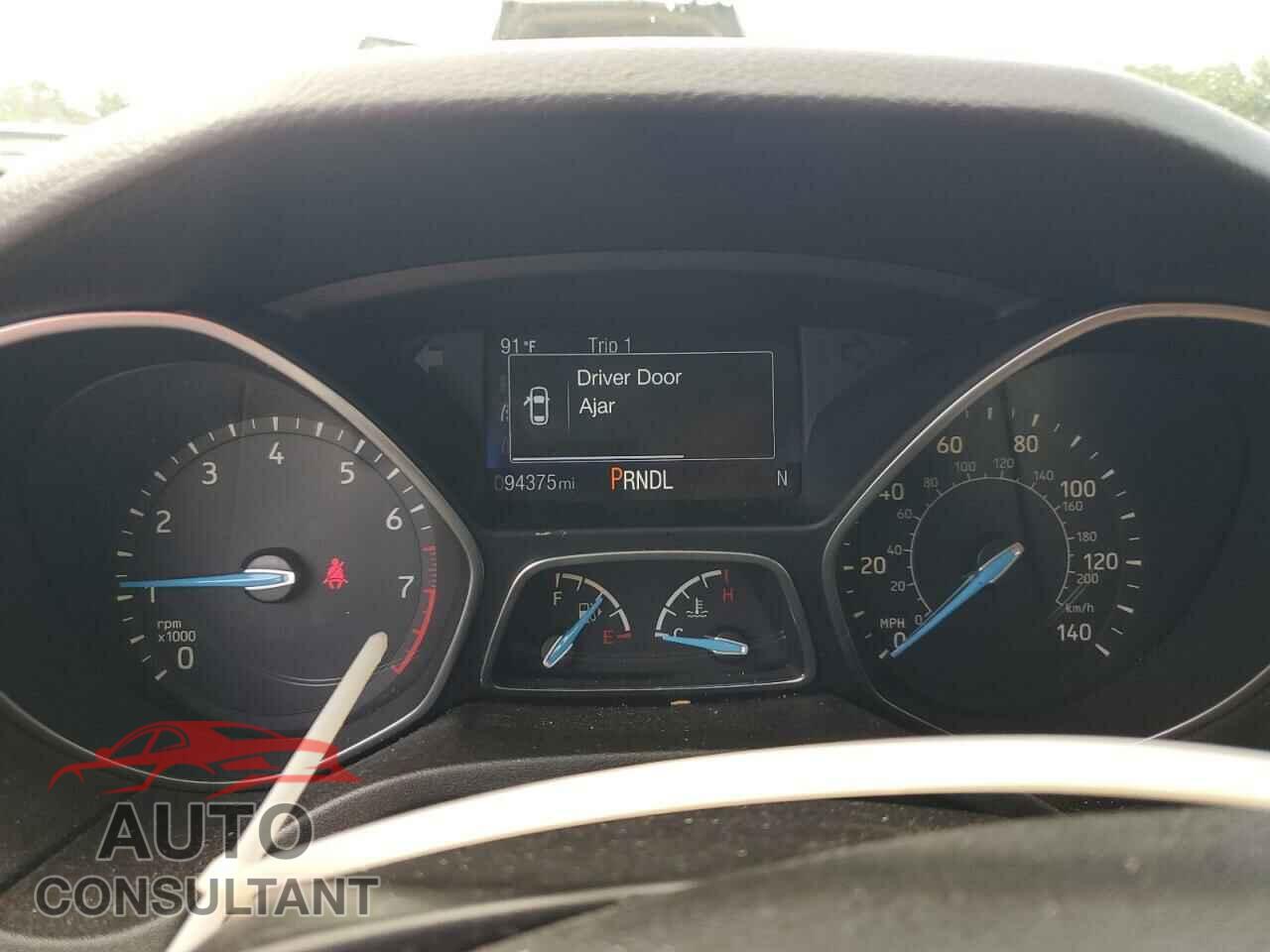 FORD FOCUS 2016 - 1FADP3K22GL392393