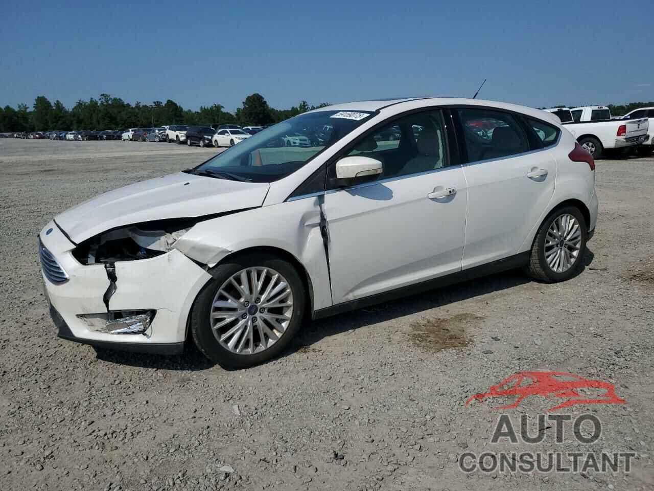 FORD FOCUS 2015 - 1FADP3N24FL214429