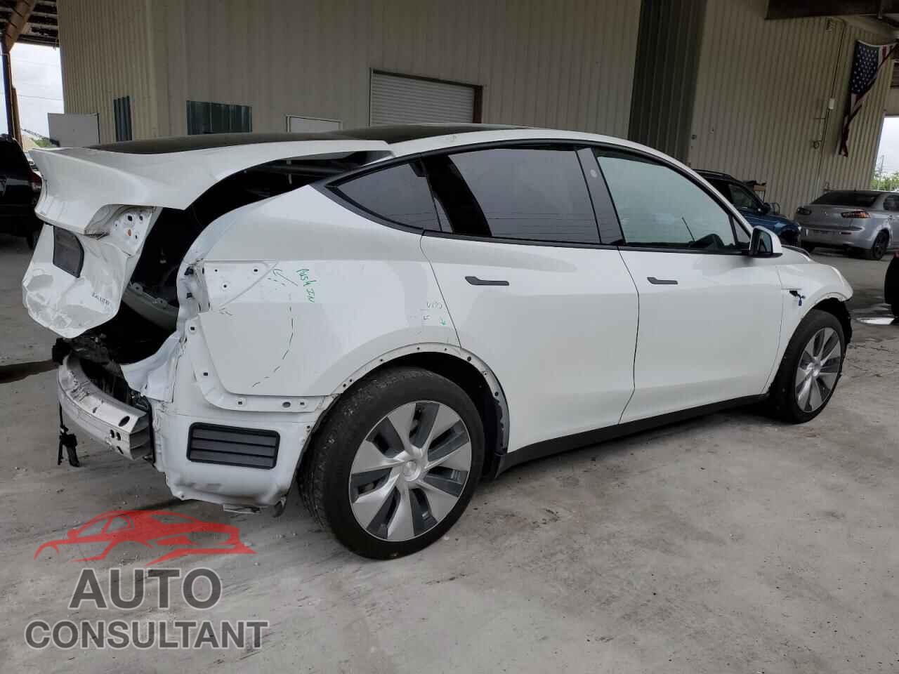 TESLA MODEL Y 2023 - 7SAYGDEE6PF798514