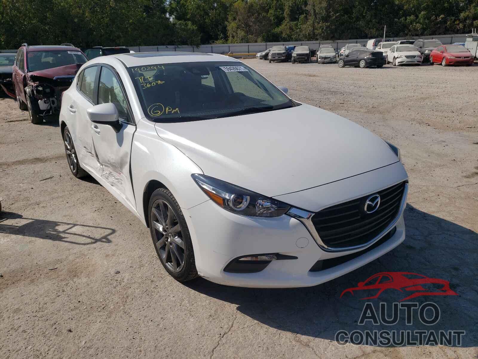 MAZDA 3 2018 - 3MZBN1L31JM190294