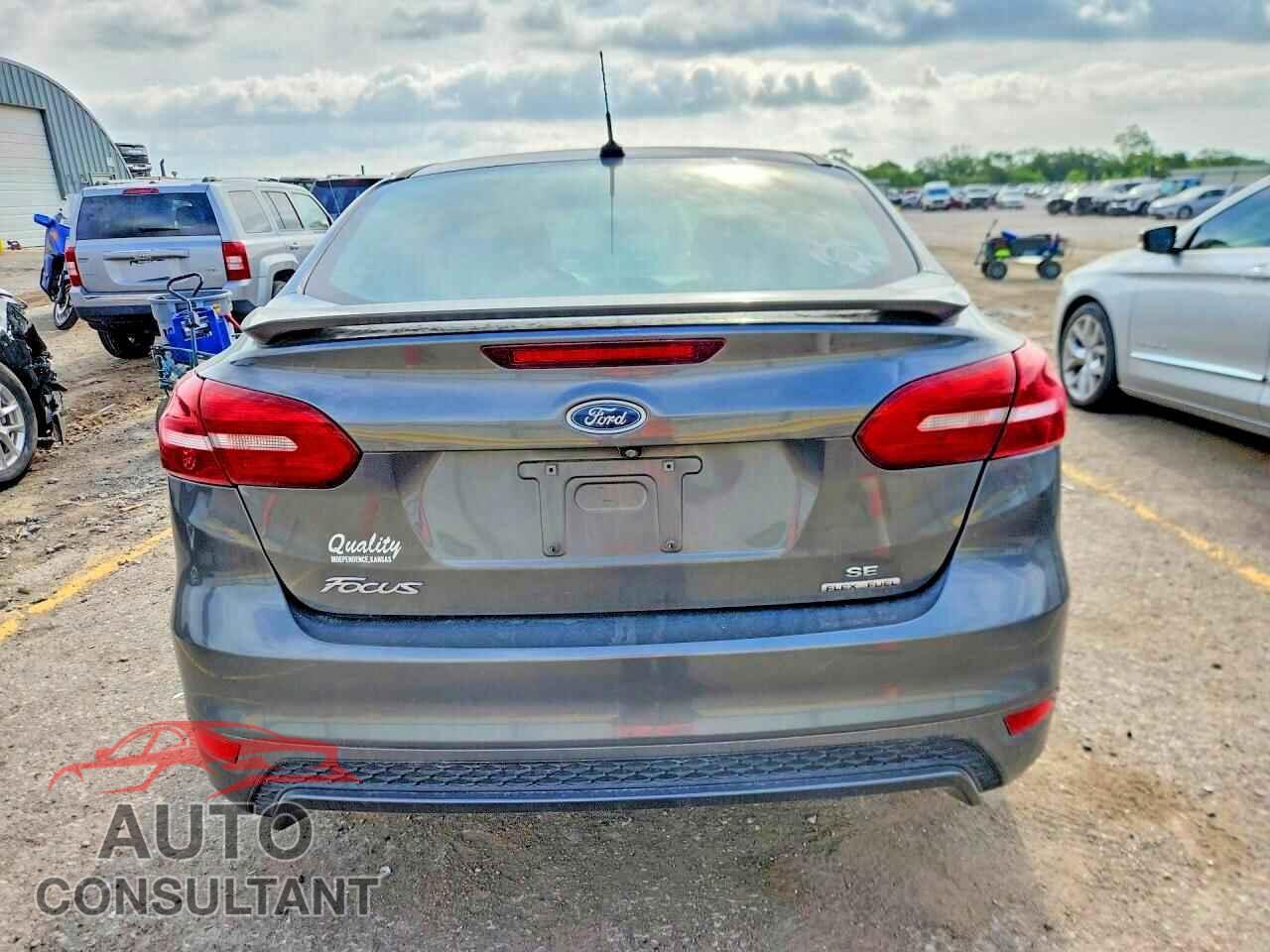 FORD FOCUS 2016 - 1FADP3F23GL383406