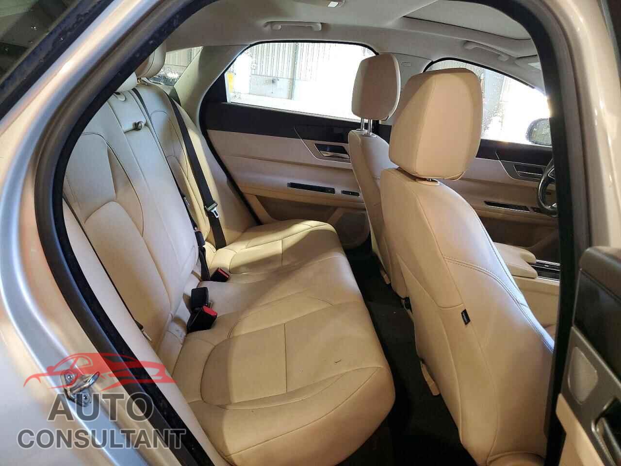 JAGUAR XF 2016 - SAJBJ4BV5GCY16735