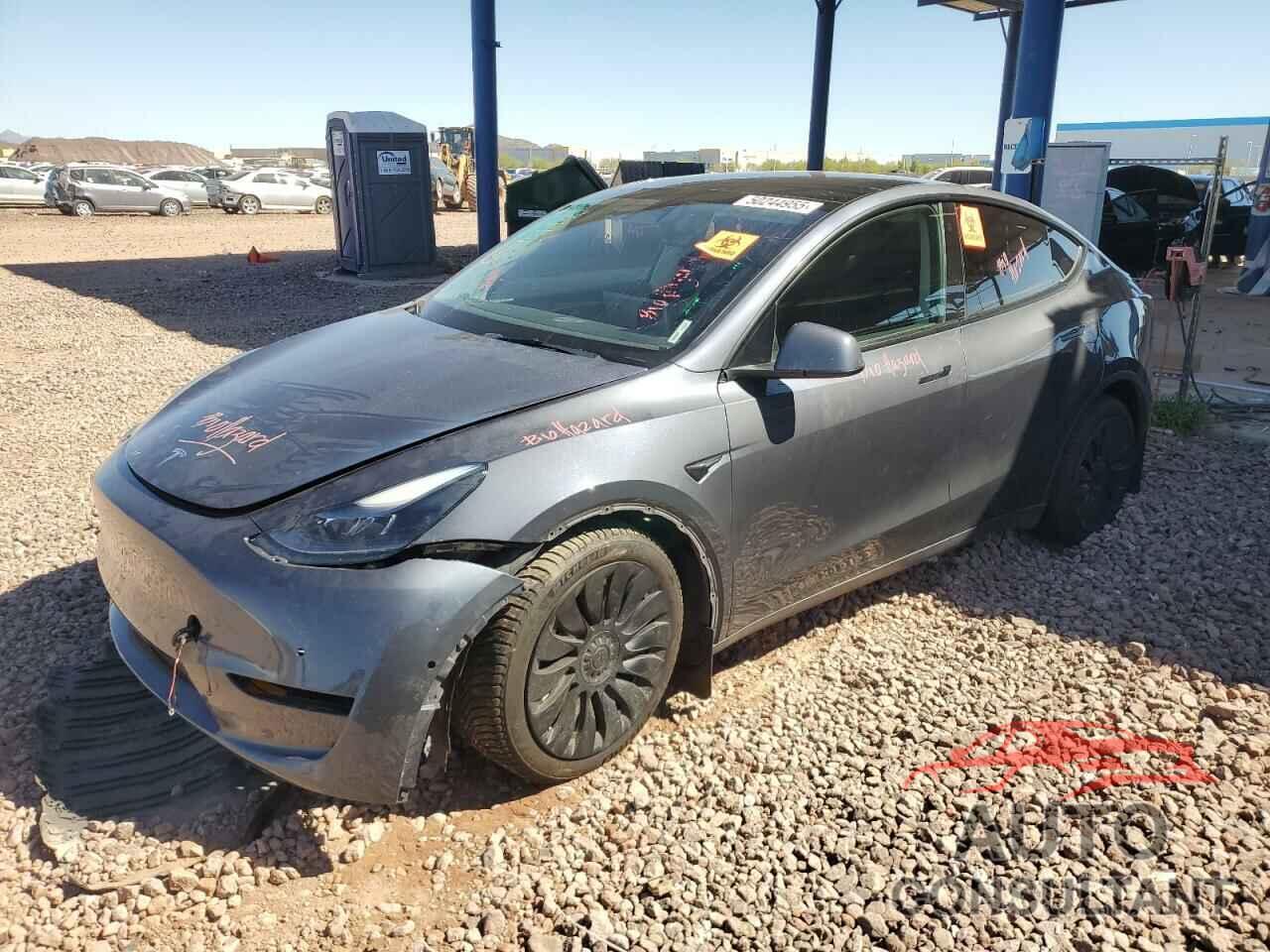 TESLA MODEL Y 2022 - 7SAYGDEE3NF543705