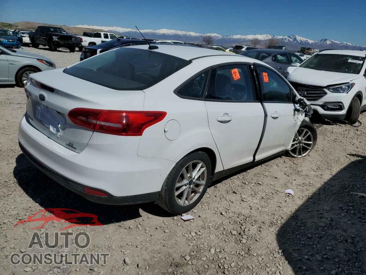 FORD FOCUS 2016 - 1FADP3F26GL301491