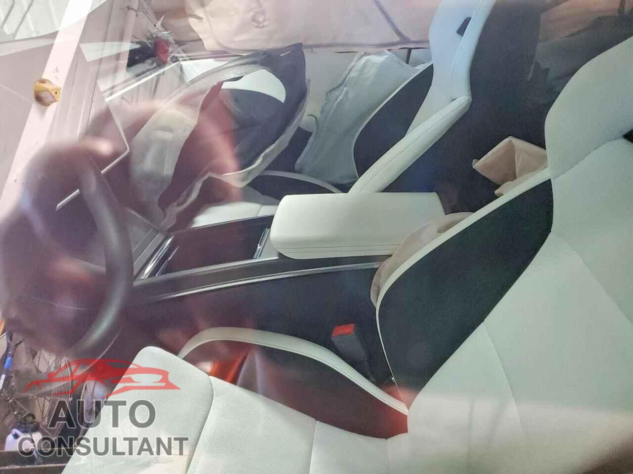 TESLA MODEL S 2024 - 5YJSA1E69RF546173