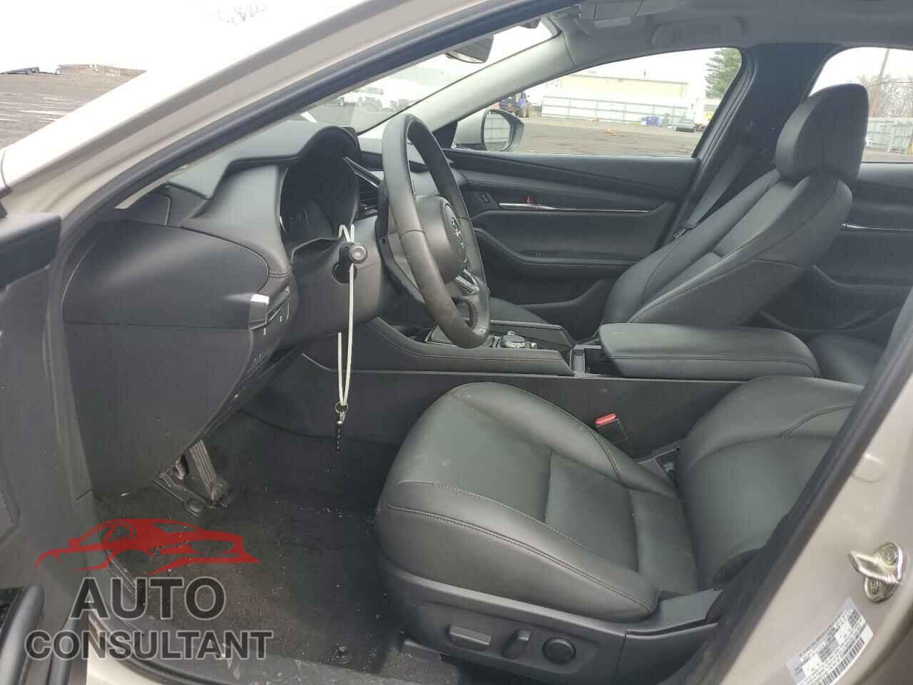 MAZDA 3 2023 - 3MZBPACM5PM372186