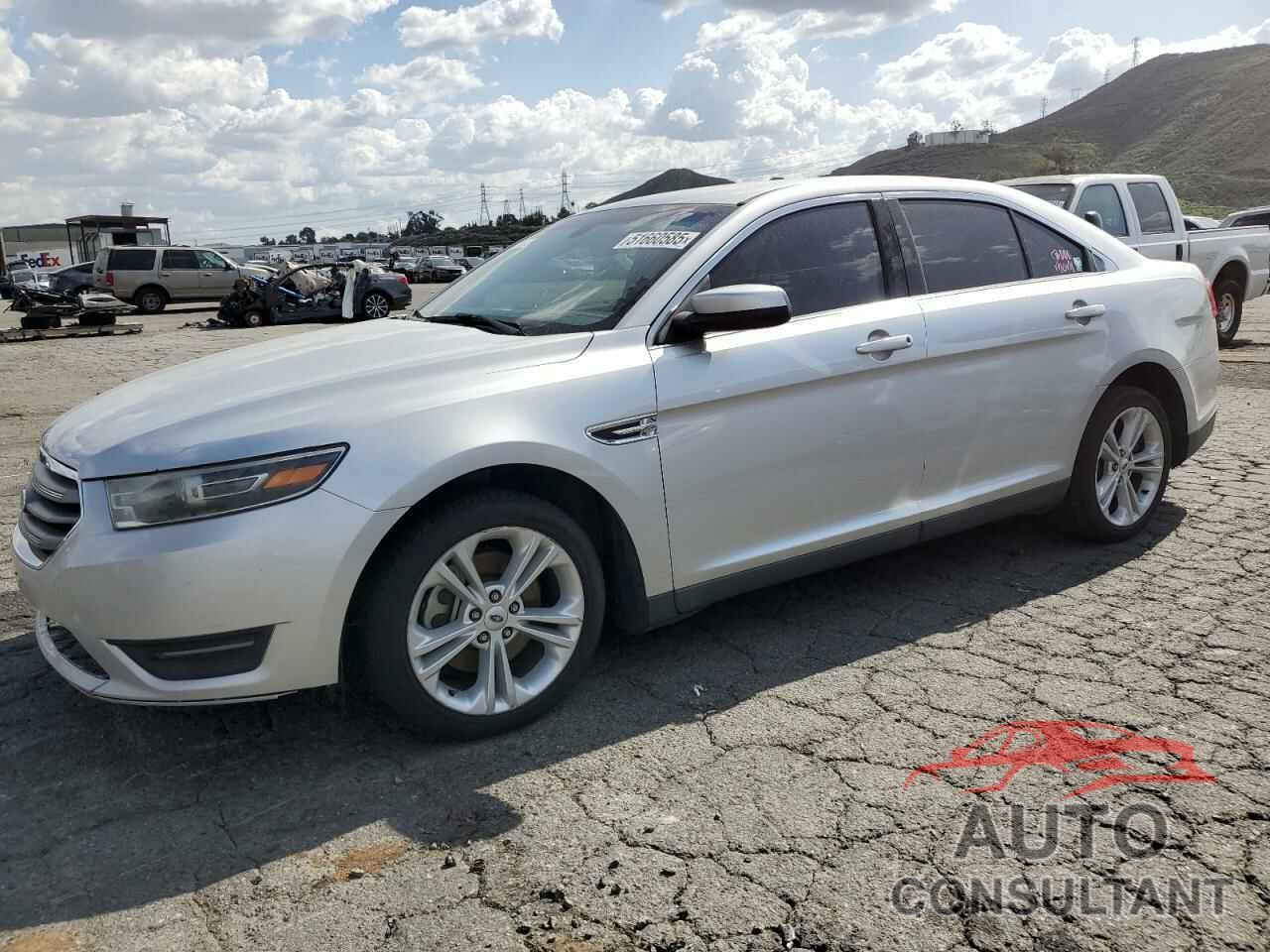FORD TAURUS 2015 - 1FAHP2E88FG121647