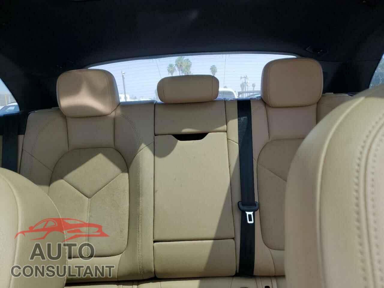 PORSCHE MACAN 2017 - WP1AA2A5XHLB00042