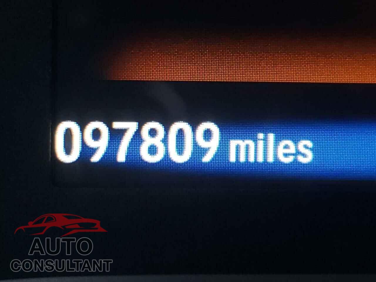 HONDA PILOT 2017 - 5FNYF5H51HB000522