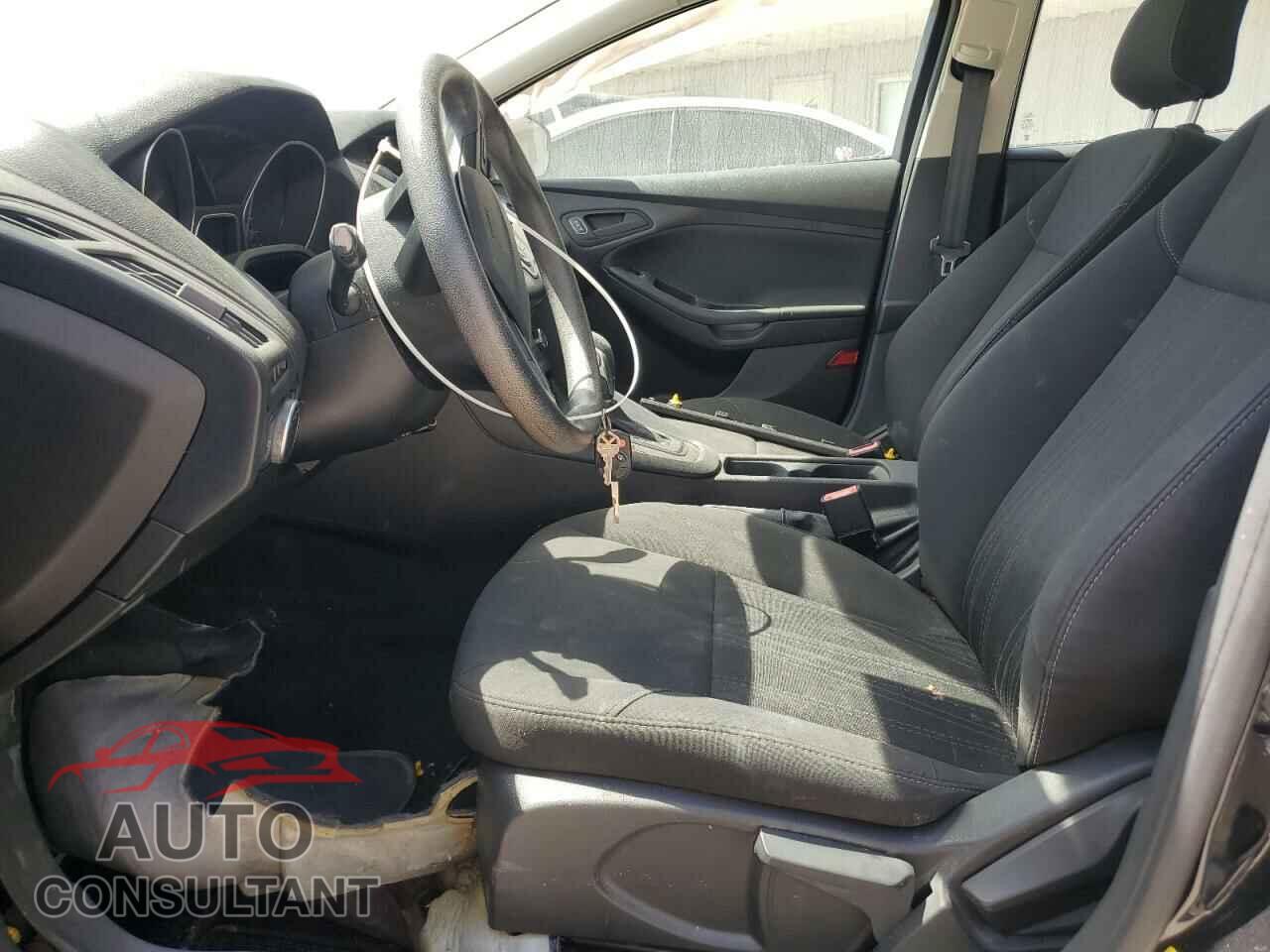 FORD FOCUS 2016 - 1FADP3E23GL404577