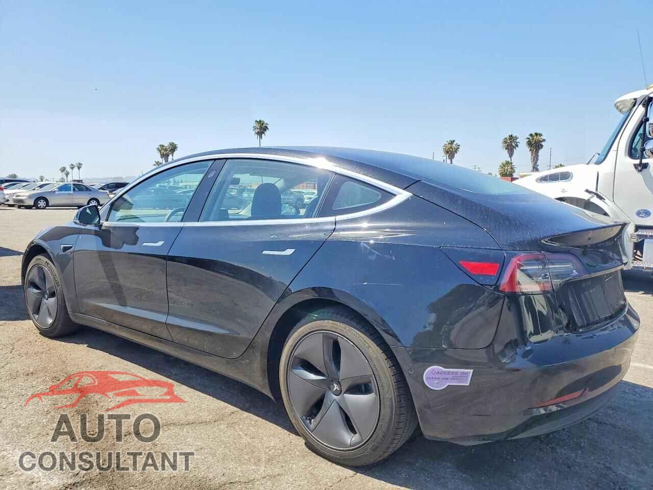 TESLA MODEL 3 2018 - 5YJ3E1EA0JF058294
