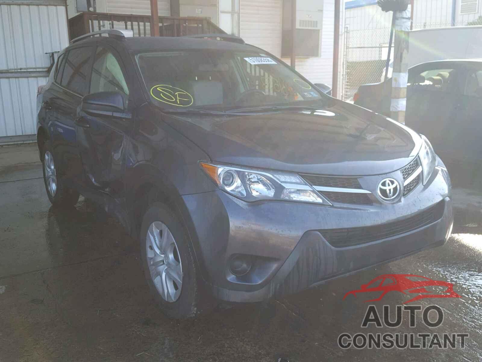 TOYOTA RAV4 LE 2015 - JTMBFREV5FJ050461