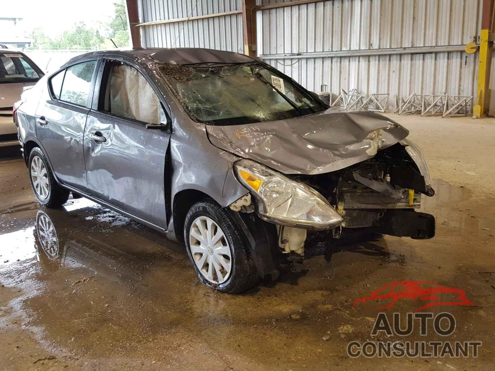 NISSAN VERSA 2017 - 3N1CN7AP1HL815134