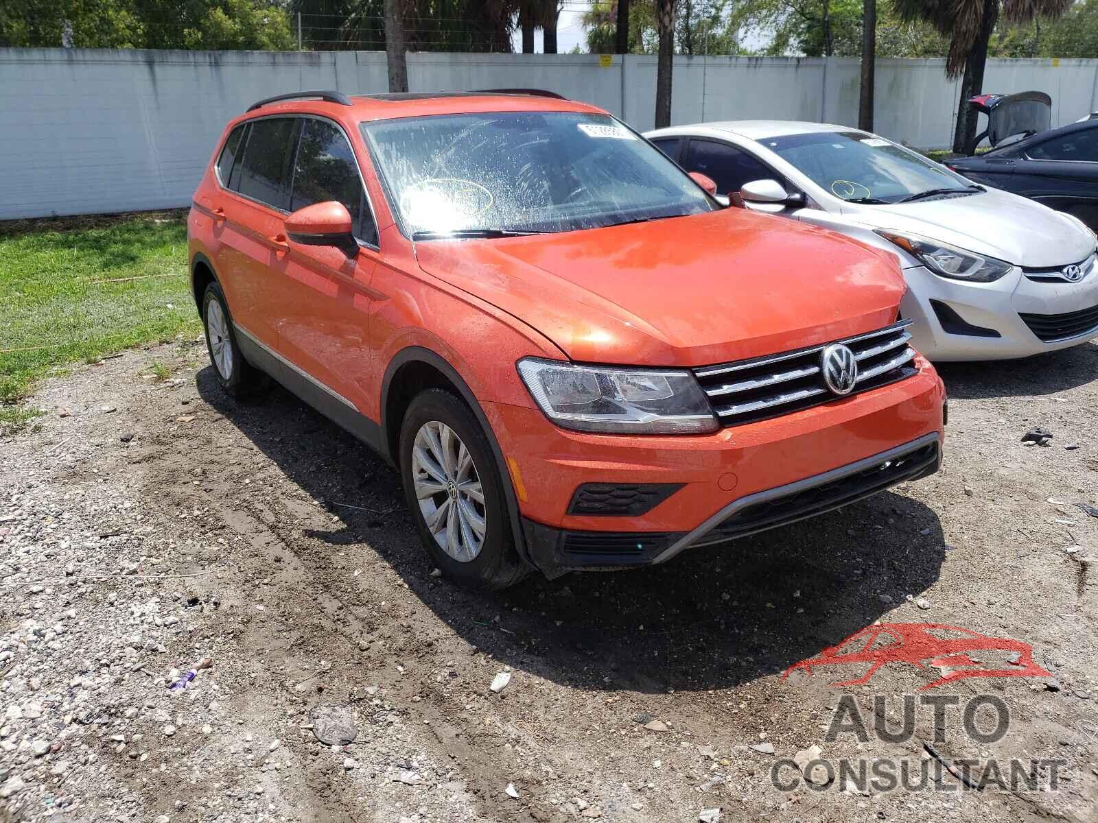 VOLKSWAGEN TIGUAN 2018 - 3VV3B7AX1JM098905