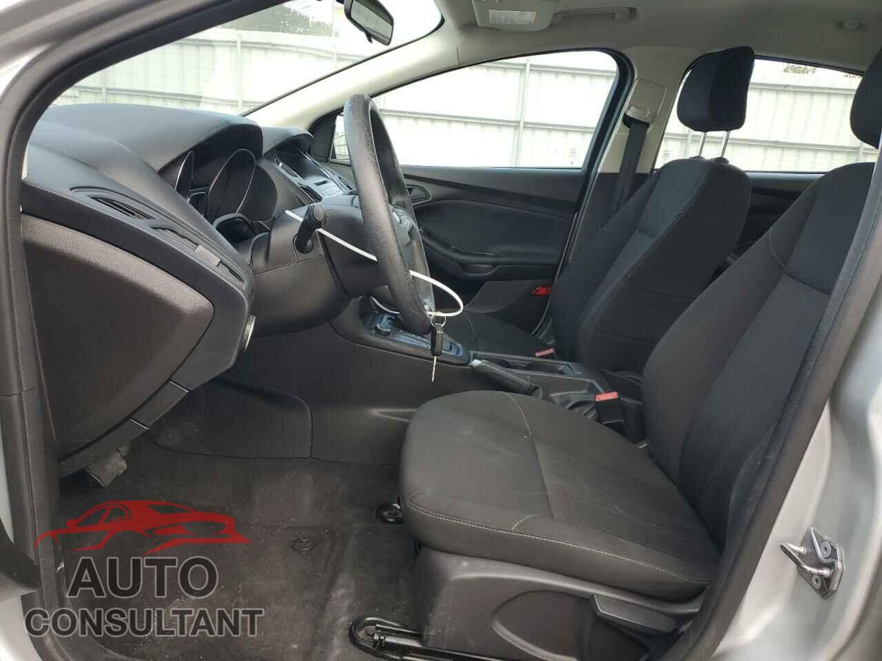 FORD FOCUS 2016 - 1FADP3E23GL228856