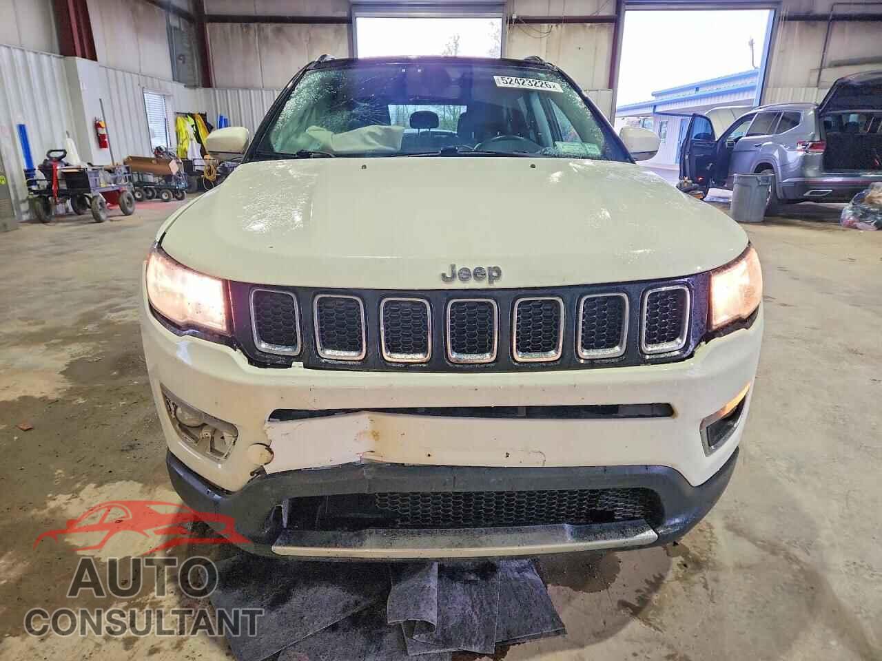JEEP COMPASS 2019 - 3C4NJDCB9KT596626