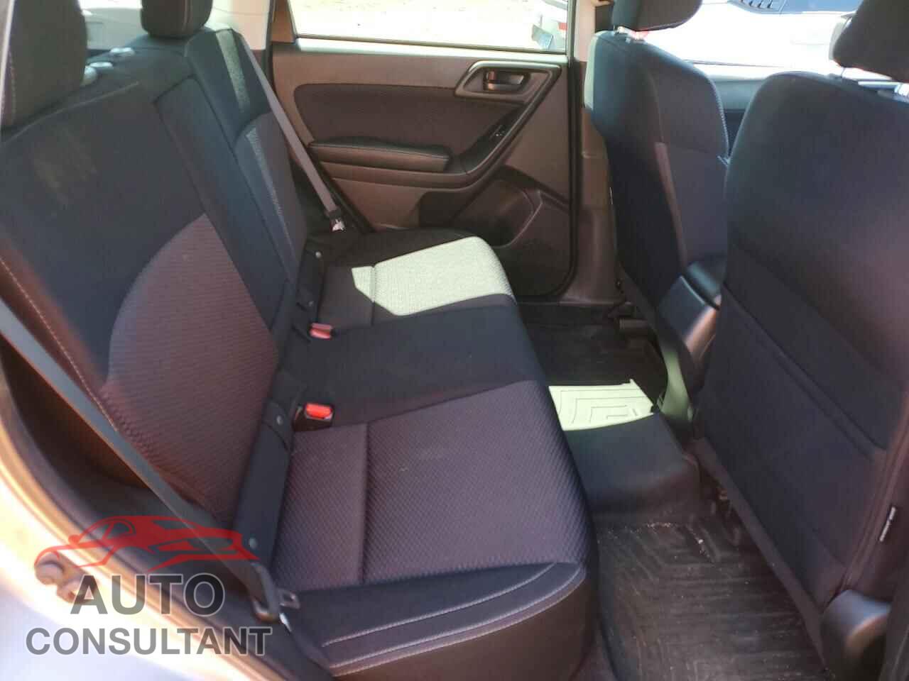 SUBARU FORESTER 2017 - JF2SJAEC4HH475809