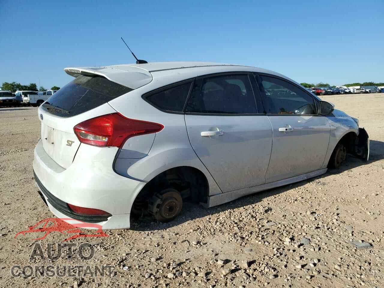 FORD FOCUS 2017 - 1FADP3L93HL332670