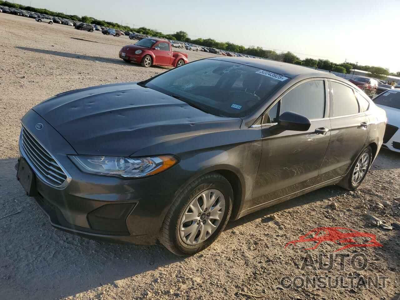 FORD FUSION 2019 - 3FA6P0G72KR193124