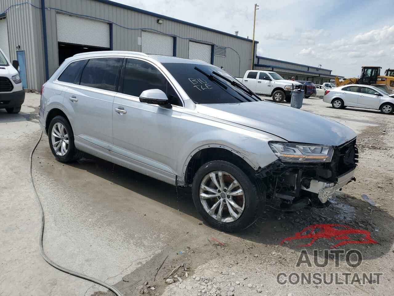 AUDI Q7 2018 - WA1LHAF74JD035614