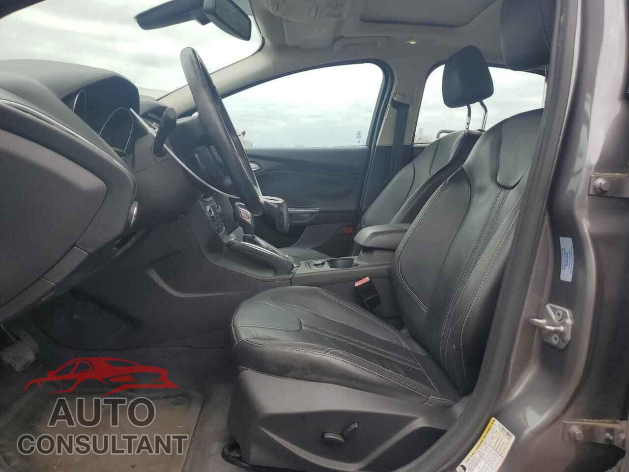 FORD FOCUS 2012 - 1FAHP3J23CL144893