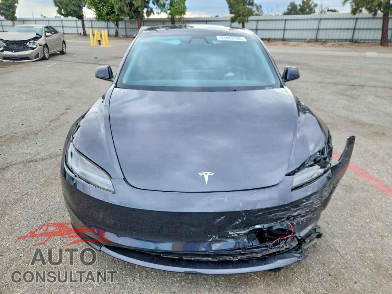 TESLA MODEL 3 2024 - 5YJ3E1EB5RF799996