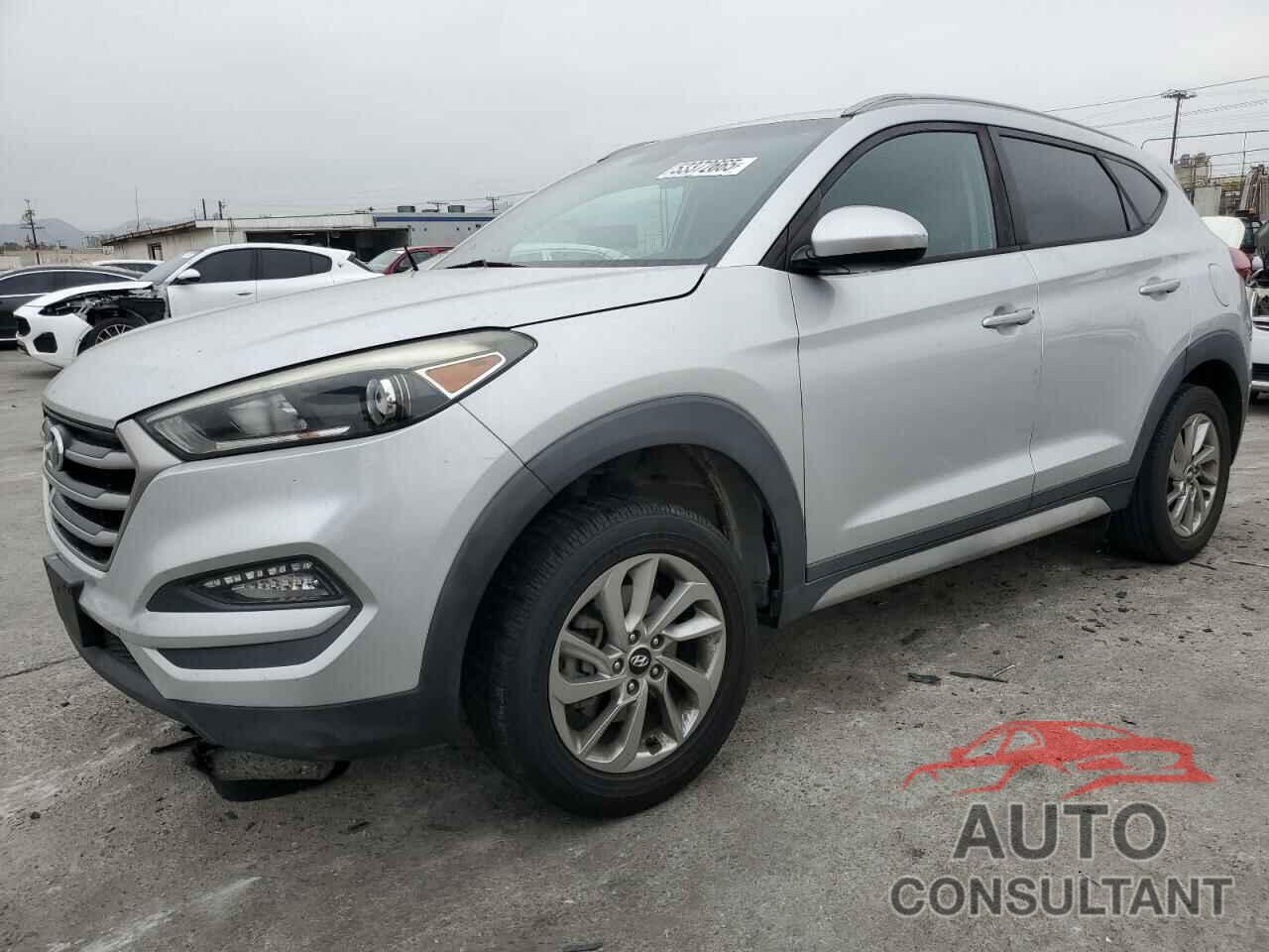 HYUNDAI TUCSON 2018 - KM8J33A40JU688599