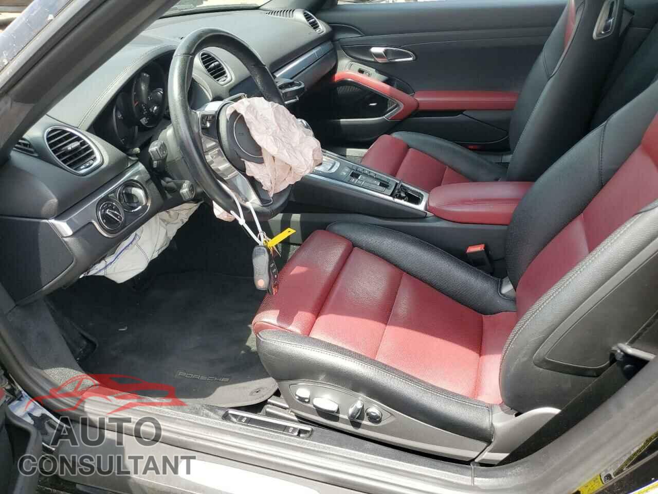 PORSCHE BOXSTER 2019 - WP0CA2A87KS210774