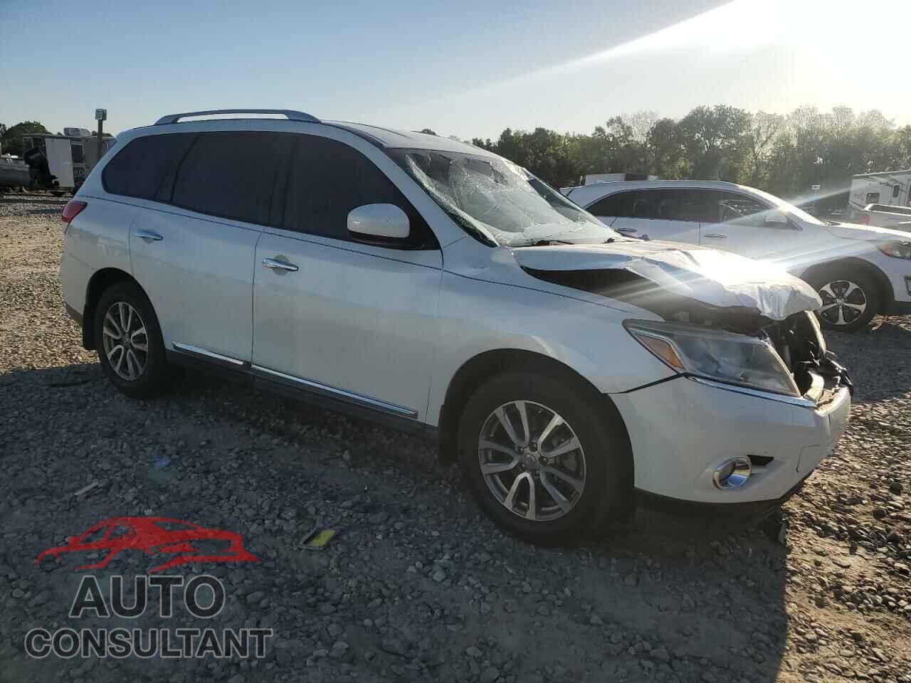 NISSAN PATHFINDER 2015 - 5N1AR2MN1FC714380