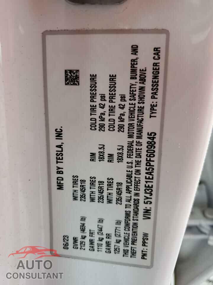 TESLA MODEL 3 2025 - 5YJ3E1EA5PF609845