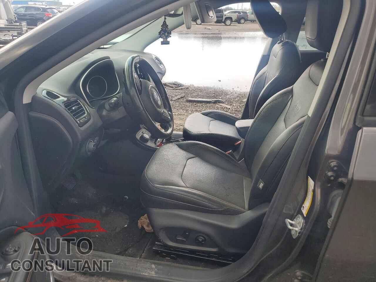 JEEP COMPASS 2020 - 3C4NJDCB7LT222954