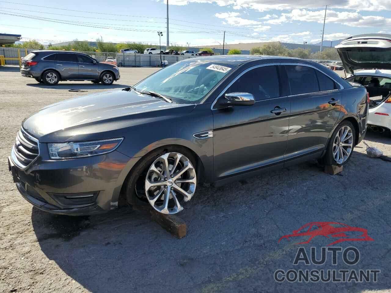 FORD TAURUS 2018 - 1FAHP2F82JG123532