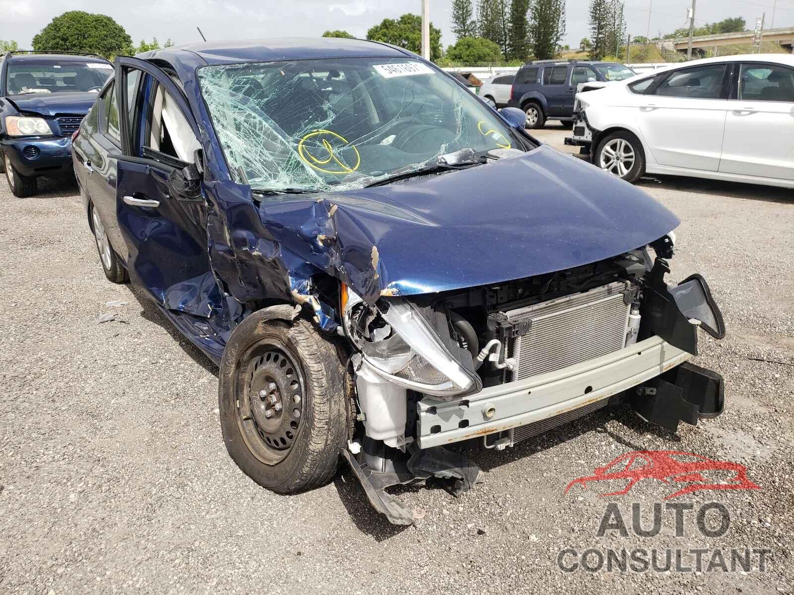 NISSAN VERSA 2019 - 3N1CN7AP3KL881384