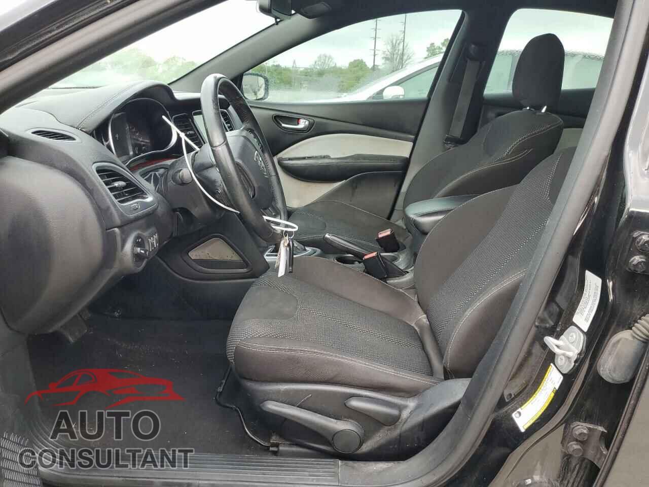 DODGE DART 2015 - 1C3CDFBB7FD414580
