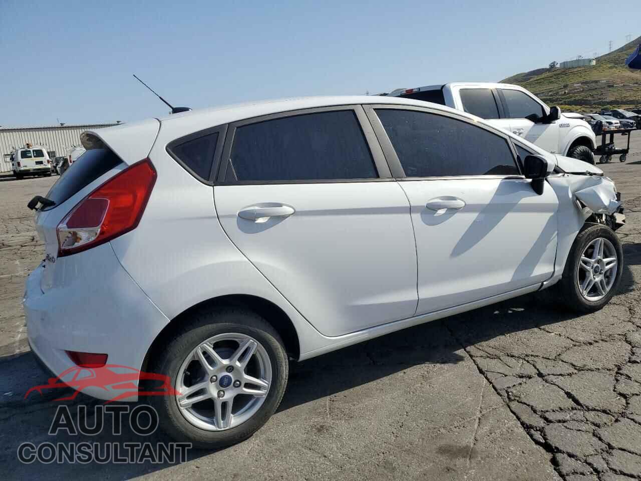 FORD FIESTA 2017 - 3FADP4EJ9HM172032