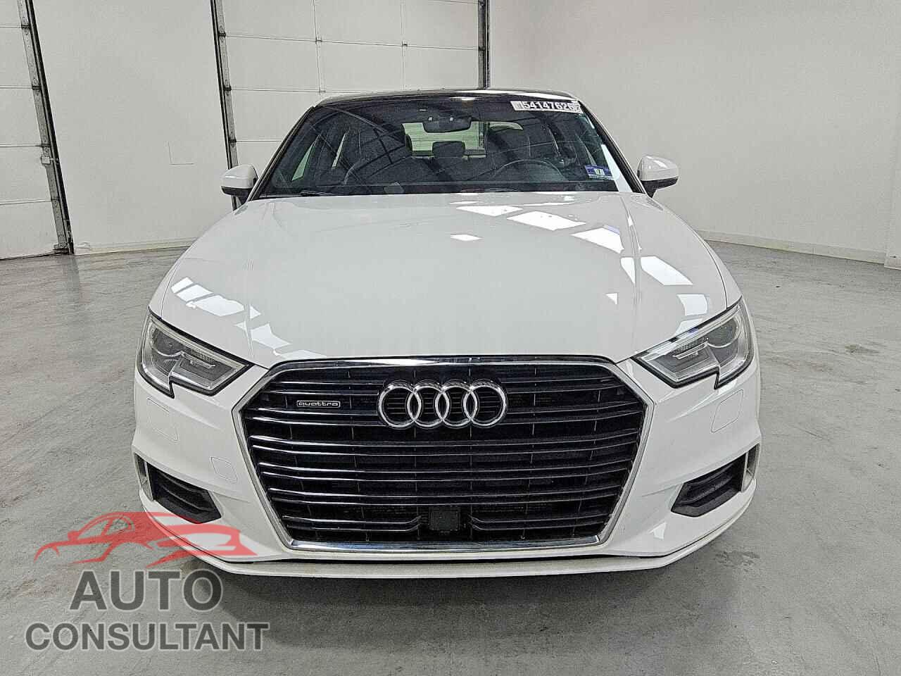 AUDI A3 2019 - WAUBEGFF3KA080936
