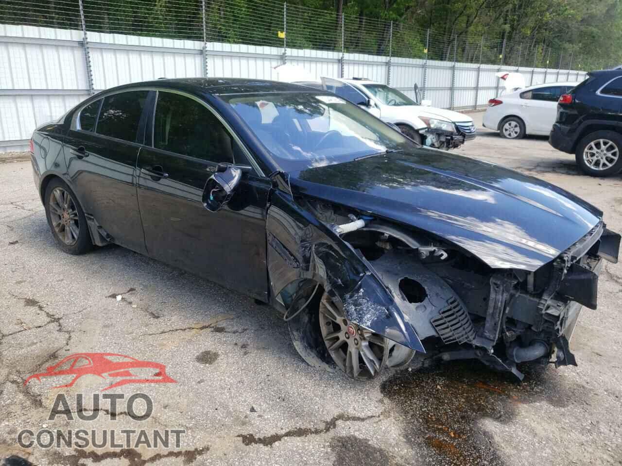 JAGUAR XE 2017 - SAJAD4BG7HA976147
