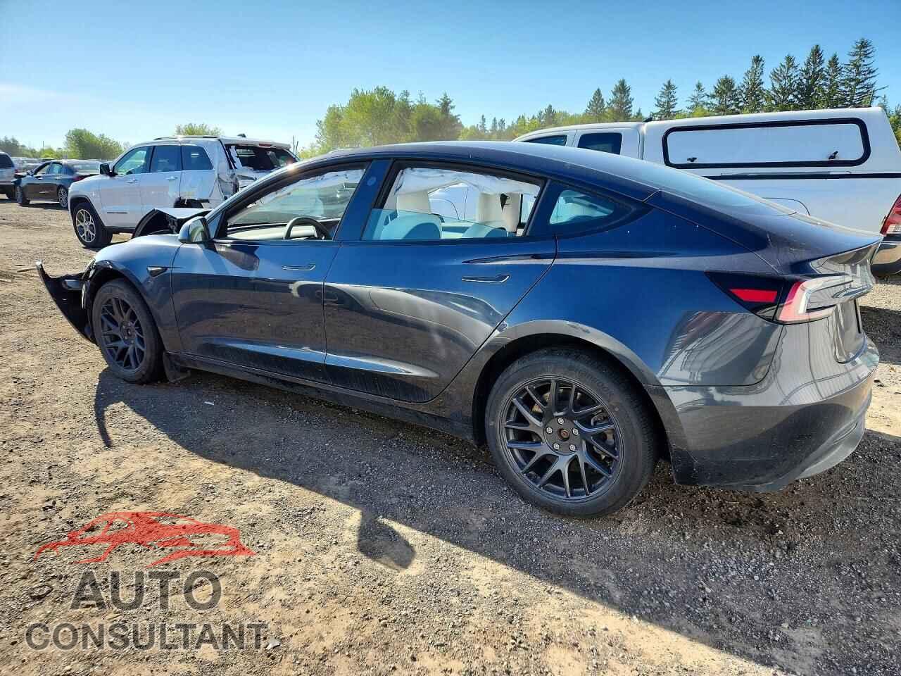TESLA MODEL 3 2024 - LRW3E7EBXRC262571