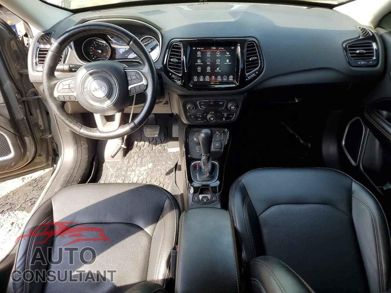 JEEP COMPASS 2020 - 3C4NJDCB4LT128207