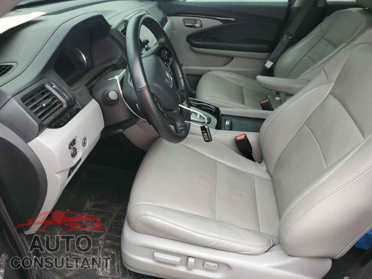 HONDA PILOT 2020 - 5FNYF6H07LB066060