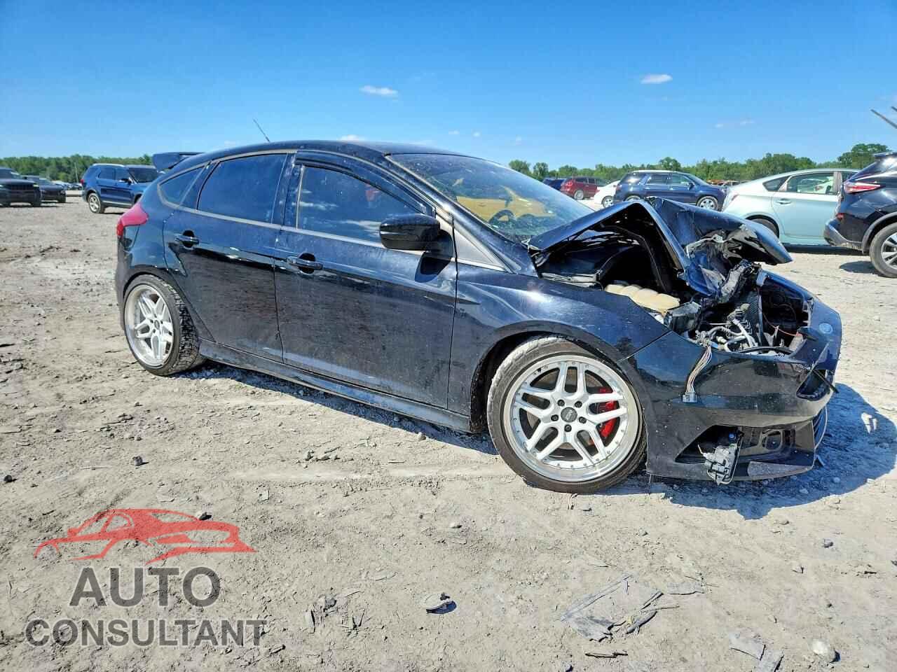 FORD FOCUS 2017 - 1FADP3L91HL331727