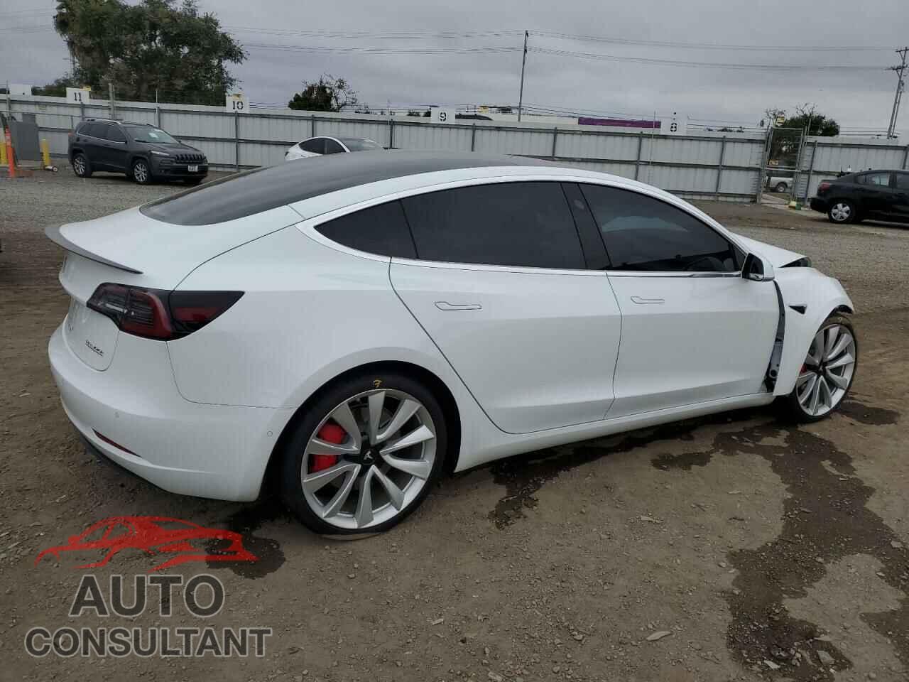 TESLA MODEL 3 2018 - 5YJ3E1EB4JF084356