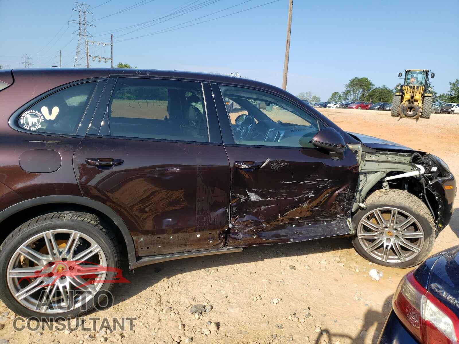 PORSCHE CAYENNE 2017 - WP1AA2A25HKA91701