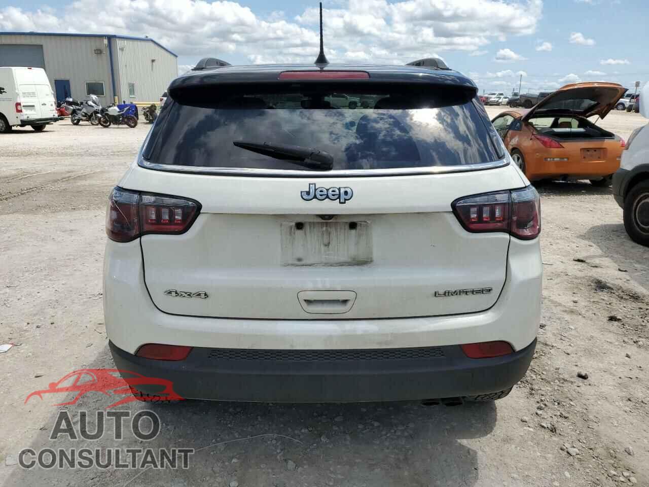 JEEP COMPASS 2018 - 3C4NJDCB3JT401411