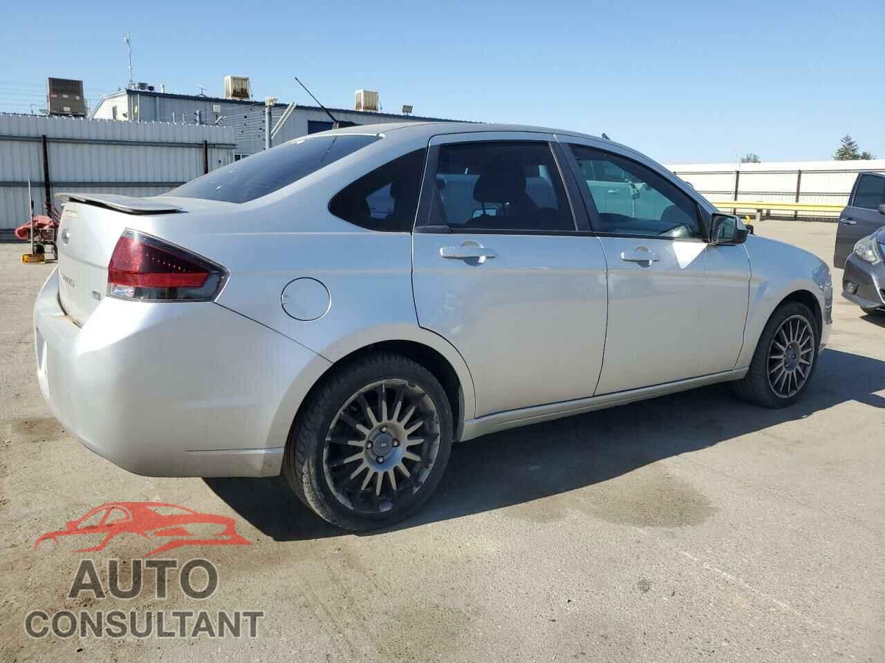 FORD FOCUS 2011 - 1FAHP3GN6BW136432