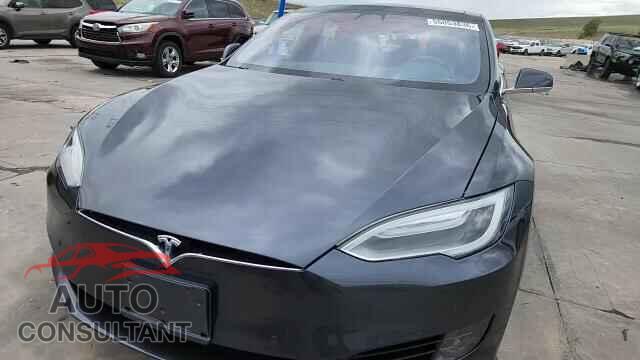 TESLA MODEL S 2017 - 5YJSA1E23HF188967