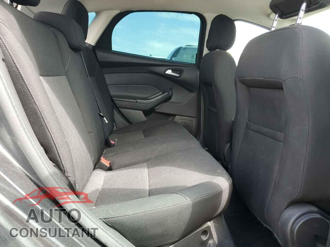 FORD FOCUS 2016 - 1FADP3K29GL361562