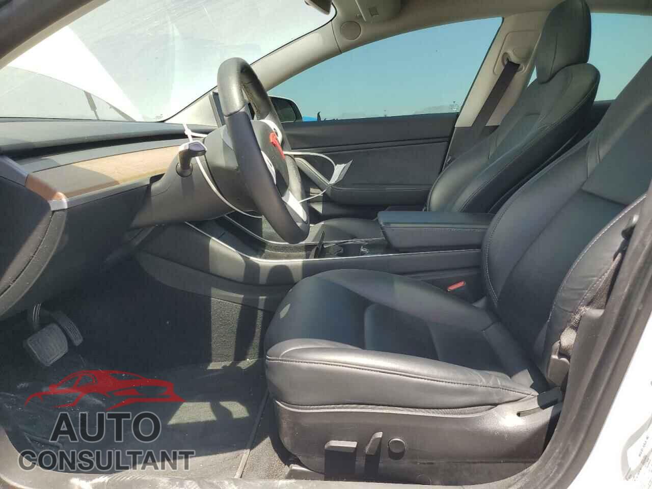 TESLA MODEL 3 2020 - 5YJ3E1EB7LF650237