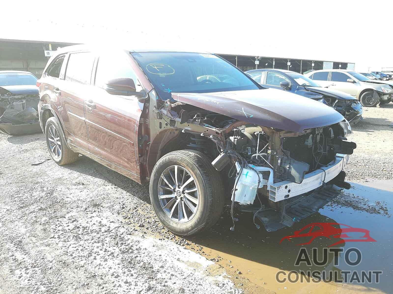 TOYOTA HIGHLANDER 2018 - 5TDKZRFH3JS235040
