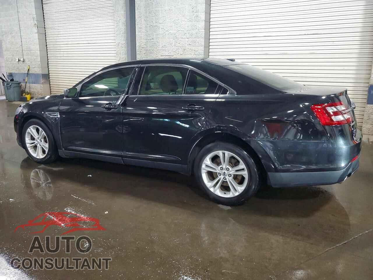 FORD TAURUS 2015 - 1FAHP2D85FG200548